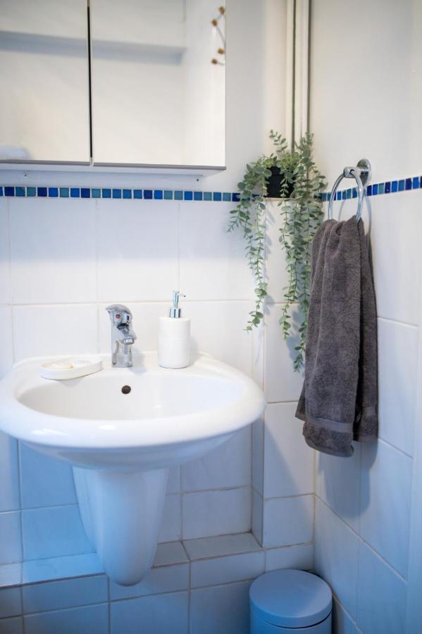 Exclusive Offers L Last-Minute Specials L Parking Free L Double Bed House L Uk L Gaming Room L Komfy 3 Bedroom Cottage With Riverview L Perfect For Short Or Long Stays Рединг Екстериор снимка