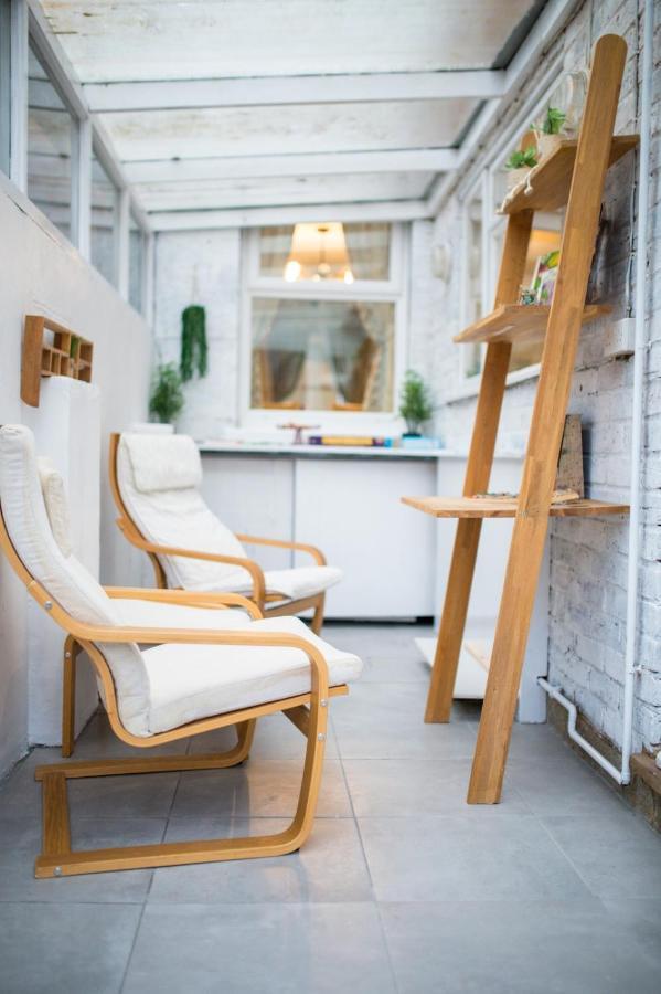 Exclusive Offers L Last-Minute Specials L Parking Free L Double Bed House L Uk L Gaming Room L Komfy 3 Bedroom Cottage With Riverview L Perfect For Short Or Long Stays Рединг Екстериор снимка